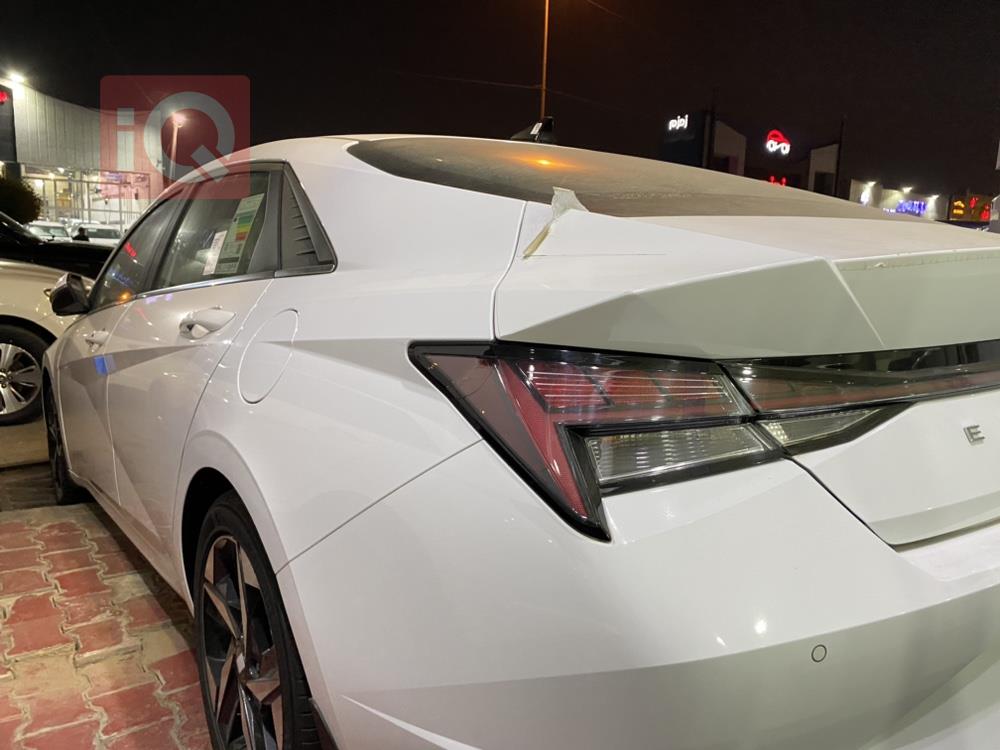هیوندای ئەلەنترا